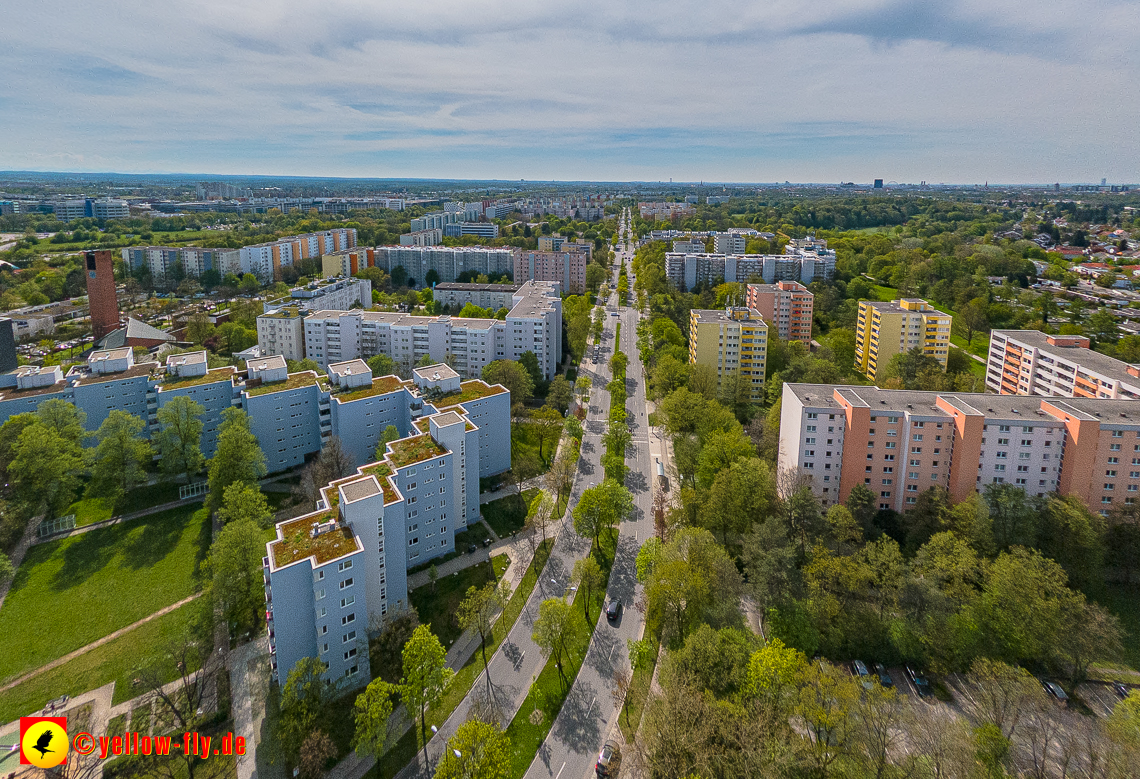 04.05.2023 - Luftbilder vom Marx-Zentrum uns seiner Umgebung in Neuperlach